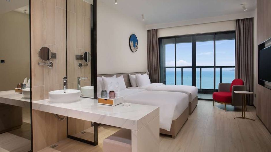 Ramada by Wyndham Double Moon Bay Room