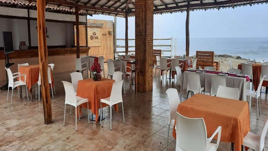 Howard Johnson by Wyndham Montanita Restaurant