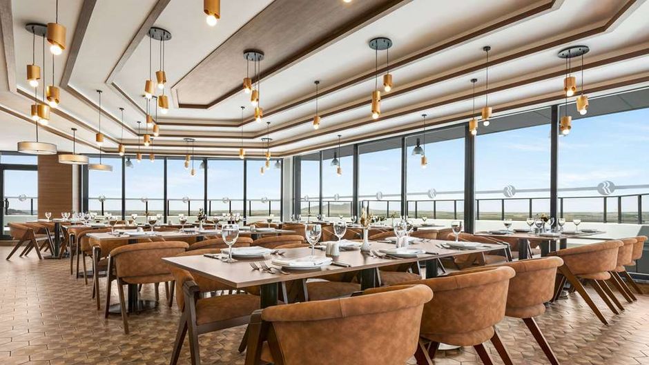 Ramada by Wyndham Karapinar Restaurant