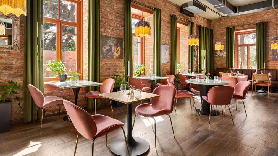 Ramada by Wyndham Tbilisi Old City Restaurant
