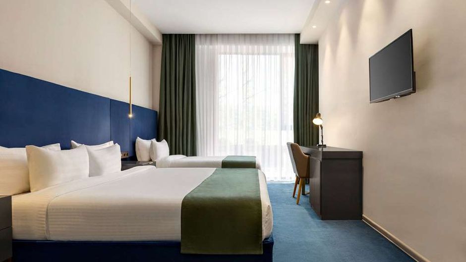 Ramada by Wyndham Tbilisi Old City Room