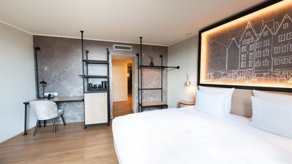 Wasserturm Hotel, Curio Coll by Hilton Room