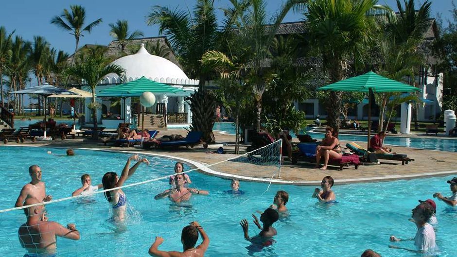Southern Palms Beach Resort Pool