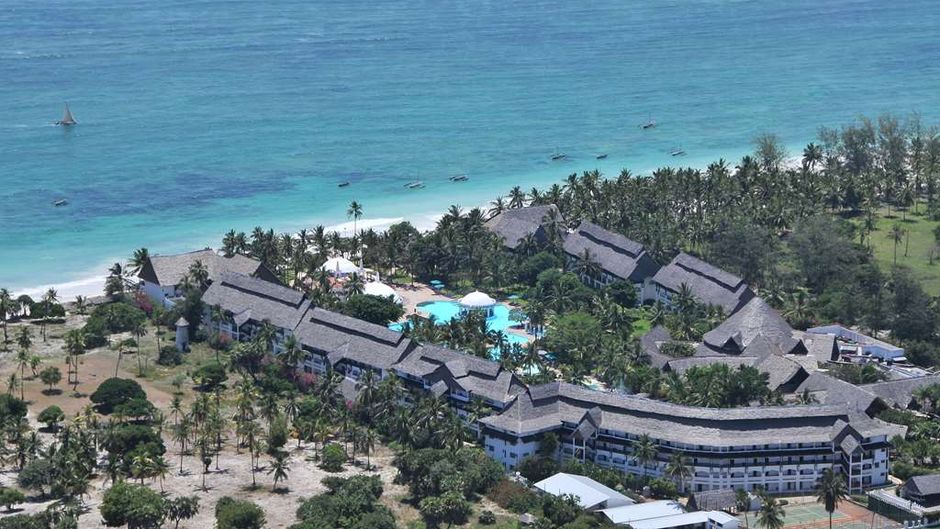 Southern Palms Beach Resort Exterior