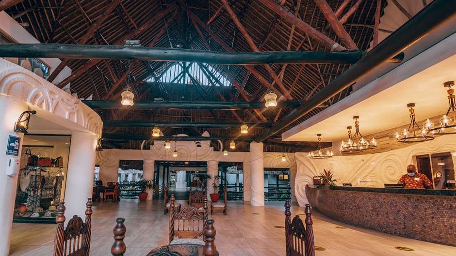 Southern Palms Beach Resort Lobby