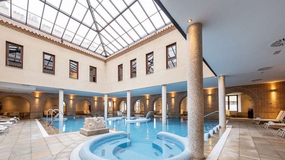 Castilla Termal Balneario de Olmedo Pool
