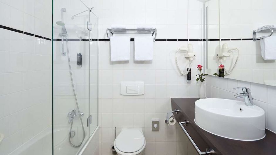 Trans World Hotel Kranichhoehe Room