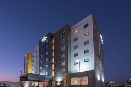 Microtel Inn & Suites Guadalajara Sur