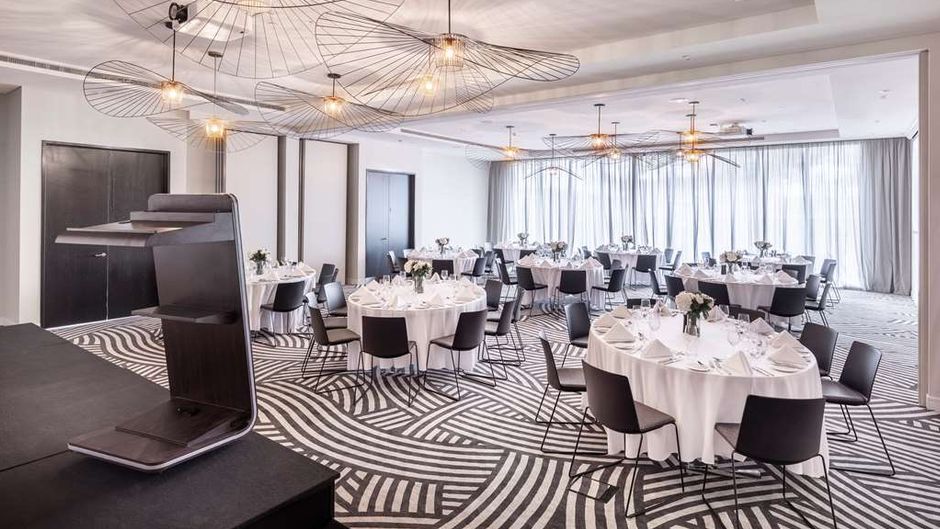 DoubleTree by Hilton Karaka Meeting