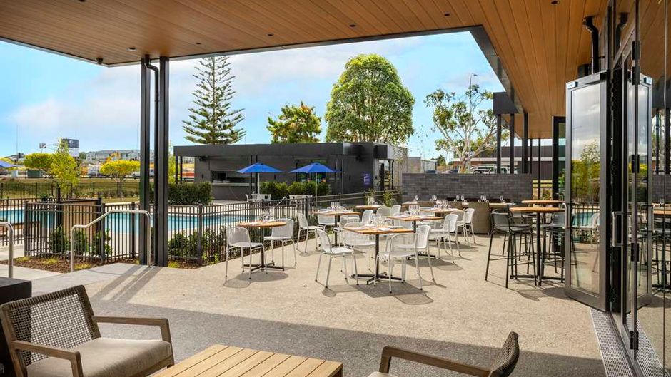 DoubleTree by Hilton Karaka Pool