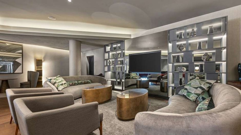 Hilton Porto Gaia Lobby