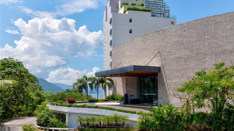 Hilton Vallarta Riviera All-Inclusive Resort Exterior