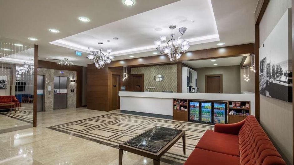Hampton by Hilton Canakkale Gallipoli Lobby
