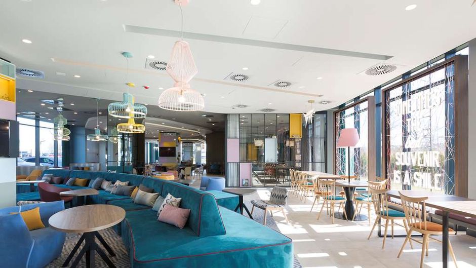 Hampton by Hilton Krakow Airport Lobby