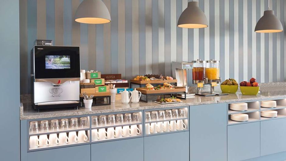 Hampton by Hilton Krakow Airport Restaurant