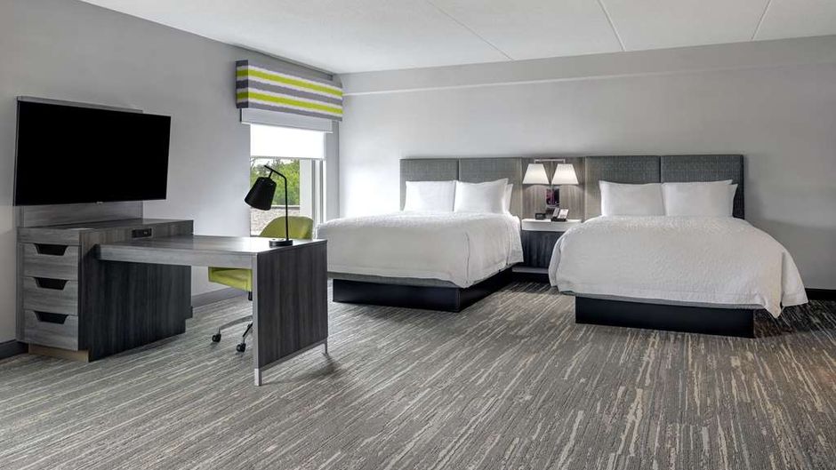 Hampton Inn & Suites Burlington Room