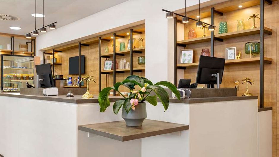 Super 8 by Wyndham Chemnitz Lobby