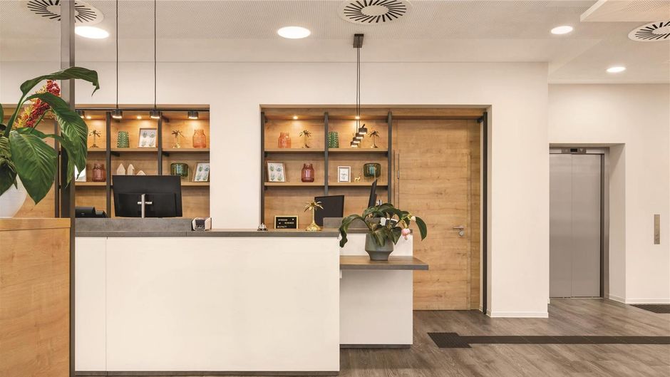 Super 8 by Wyndham Chemnitz Lobby