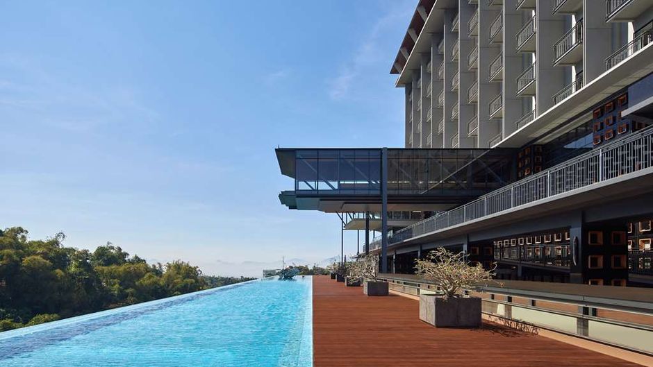 The Gaia Hotel Bandung Pool