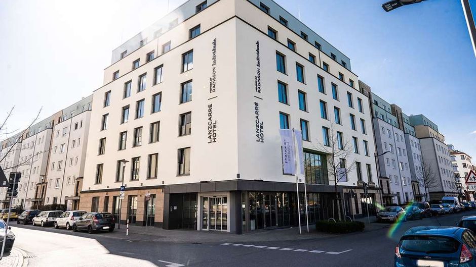 LanzCarre Hotel, Radisson Individuals Exterior