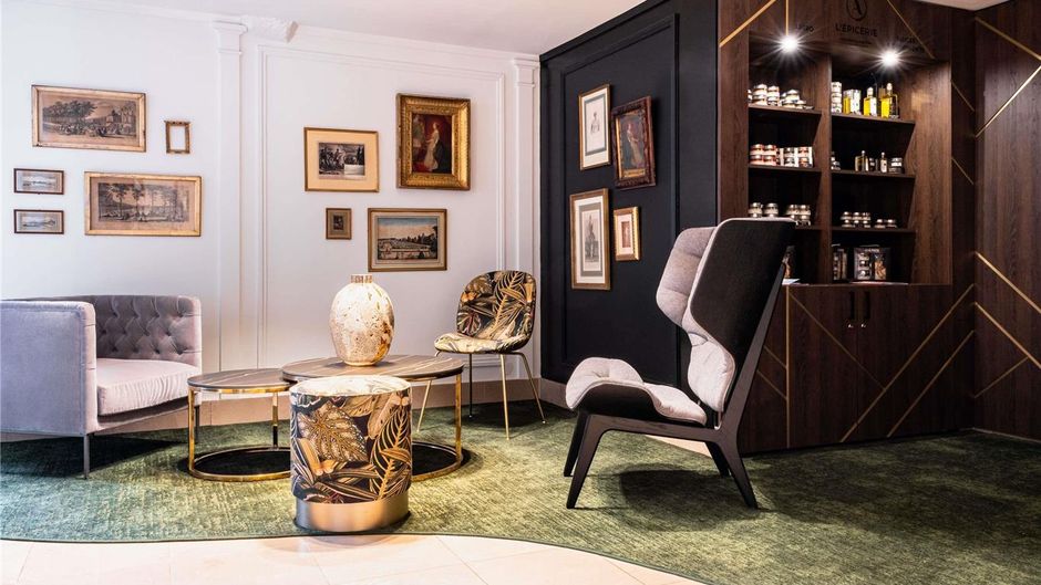 Aigle Noir Fontainebleau MGallery Other