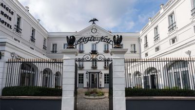 Aigle Noir Fontainebleau MGallery