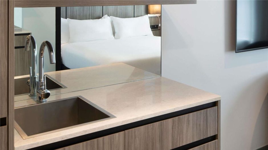 Mercure Sydney Blacktown Room