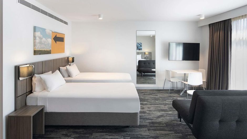Mercure Sydney Blacktown Room