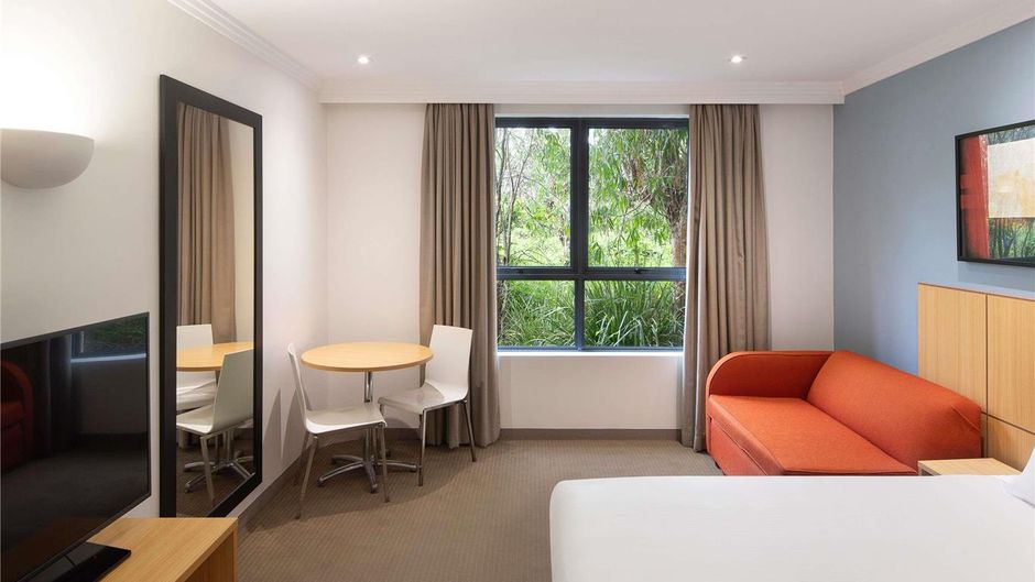 Mercure Brisbane Garden City Exterior