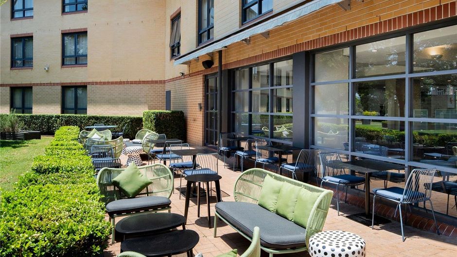 Mercure Sydney Macquarie Park Exterior