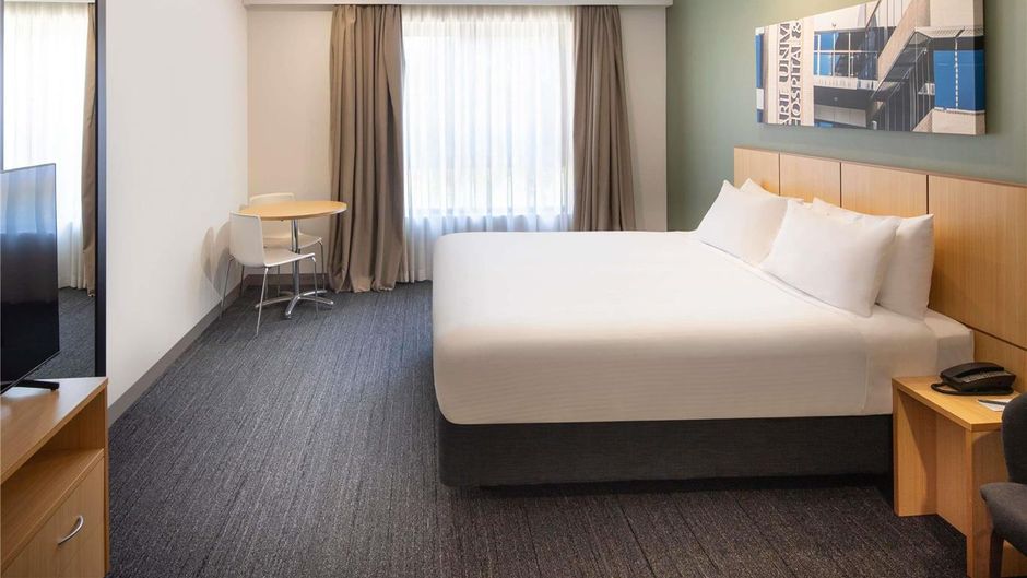 Mercure Sydney Macquarie Park Room