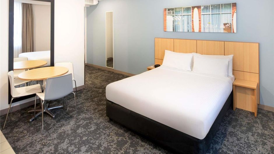 Mercure Sydney Manly Warringah Room