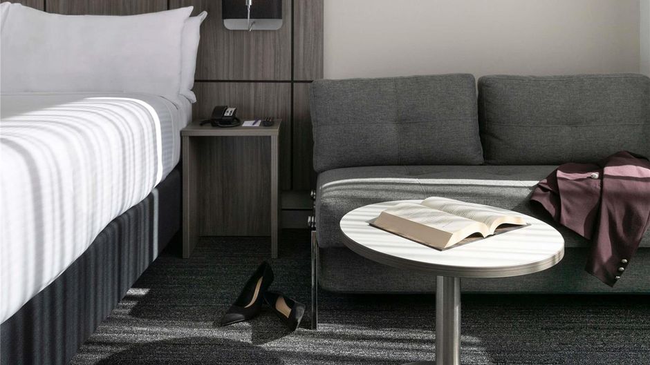 Mercure Sydney Bankstown Room