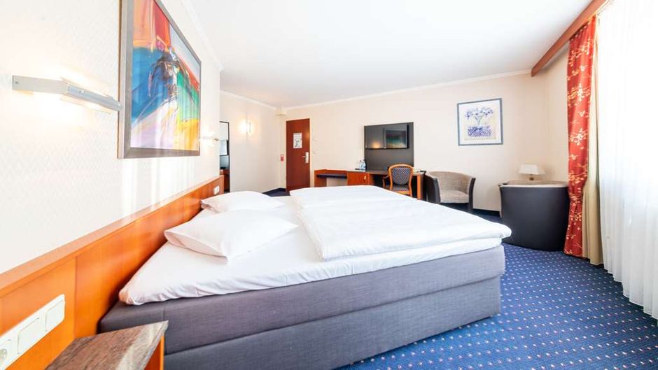 Koener Hotel Room