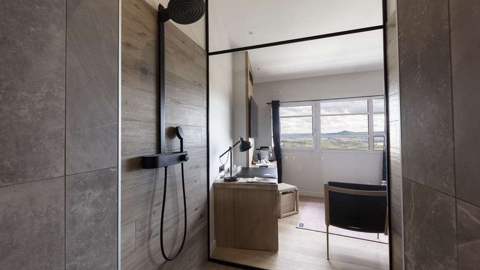 Chez Origines Room