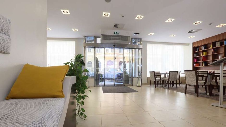 Hotel Amarilis Jerome Lobby