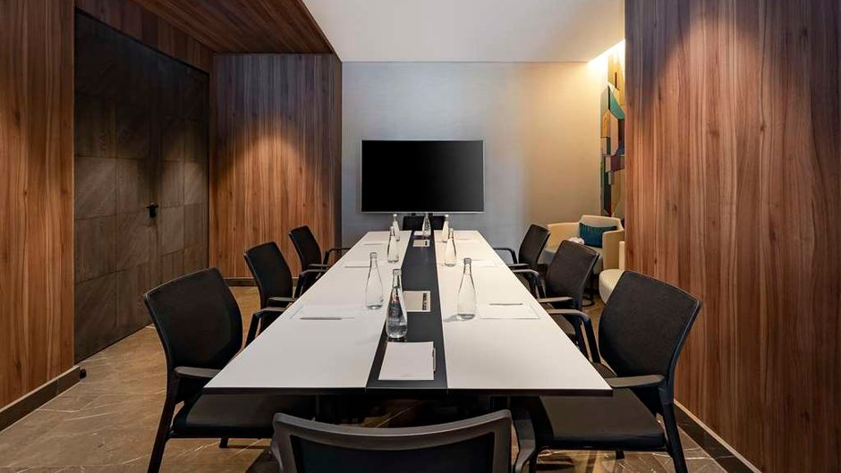 Hyatt Centric Jumeirah Dubai Meeting