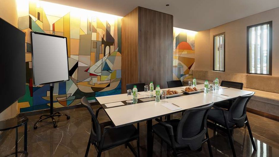 Hyatt Centric Jumeirah Dubai Meeting