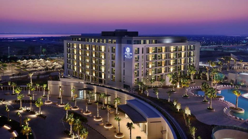 DoubleTree by Hilton Yas Isl Residences Exterior