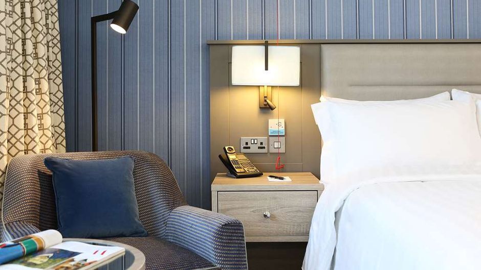 Pendley Manor Hotel Room