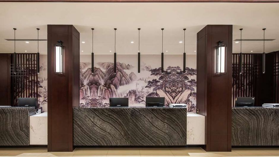 Ramada Encore by Wyndham Linqu Downtown Lobby