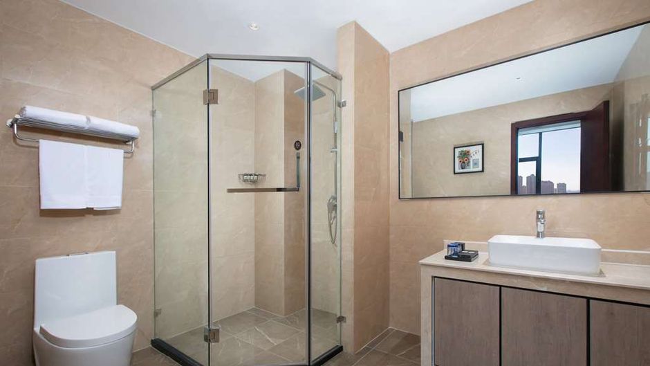 Ramada Encore by Wyndham Linqu Downtown Room