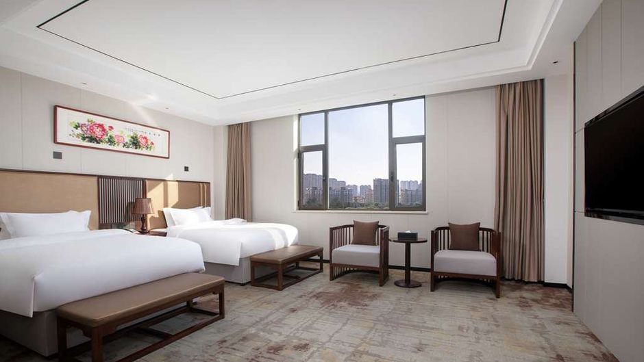 Ramada Encore by Wyndham Linqu Downtown Room