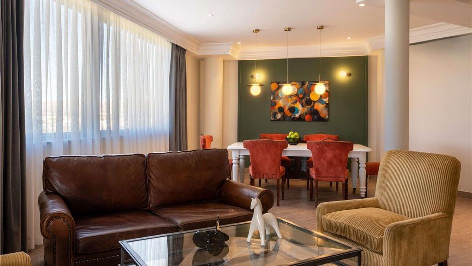 Moevenpick Hotel Windhoek Suite