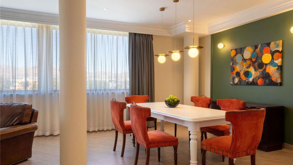 Moevenpick Hotel Windhoek Suite
