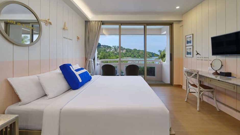 Homm Bliss Southbeach Patong Room