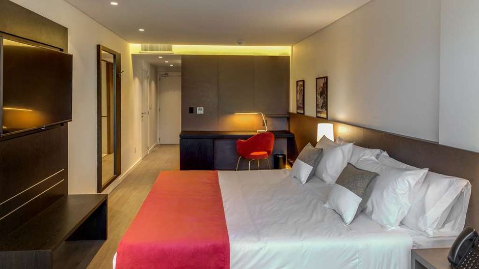 Dazzler by Wyndham La Plata Room