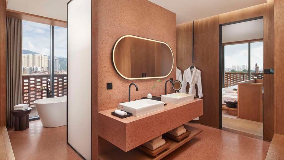 Taoxichuan Hotel Room