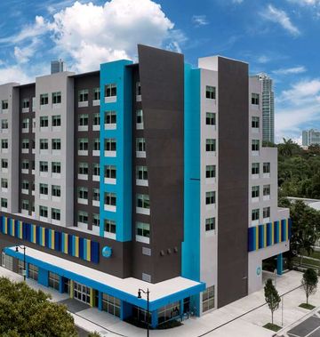Tru by Hilton Miami West Brickell
