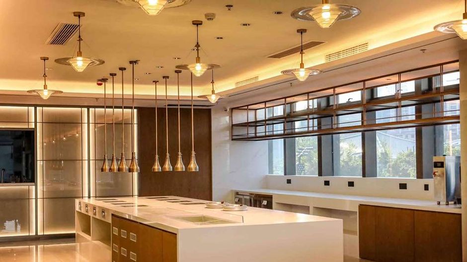 Howard Johnson Optics Valley Residence Restaurant